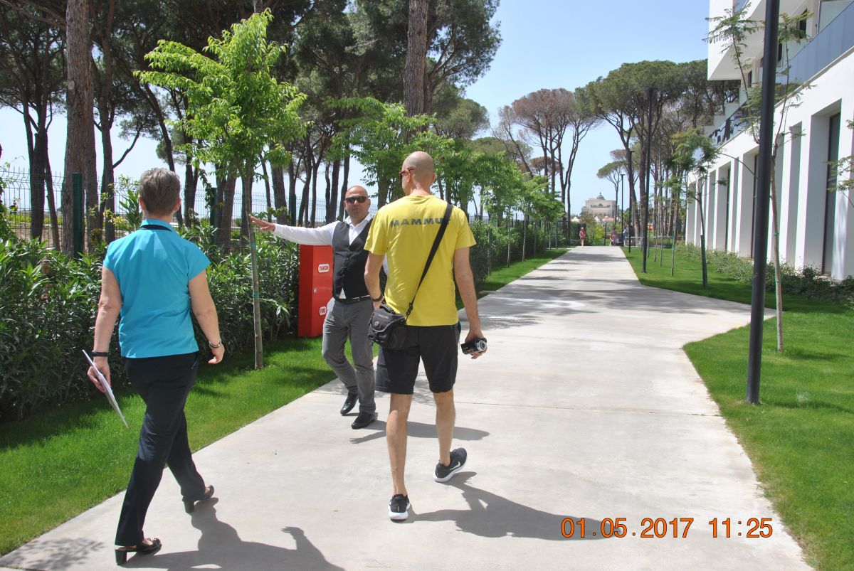 imagini hotel TRENDY LARA